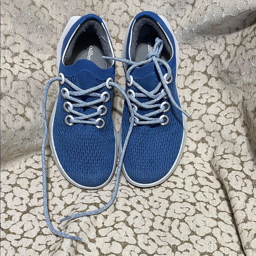 Allbirds Blue Women’s Sneakers Sz 8.5 NICE 👍